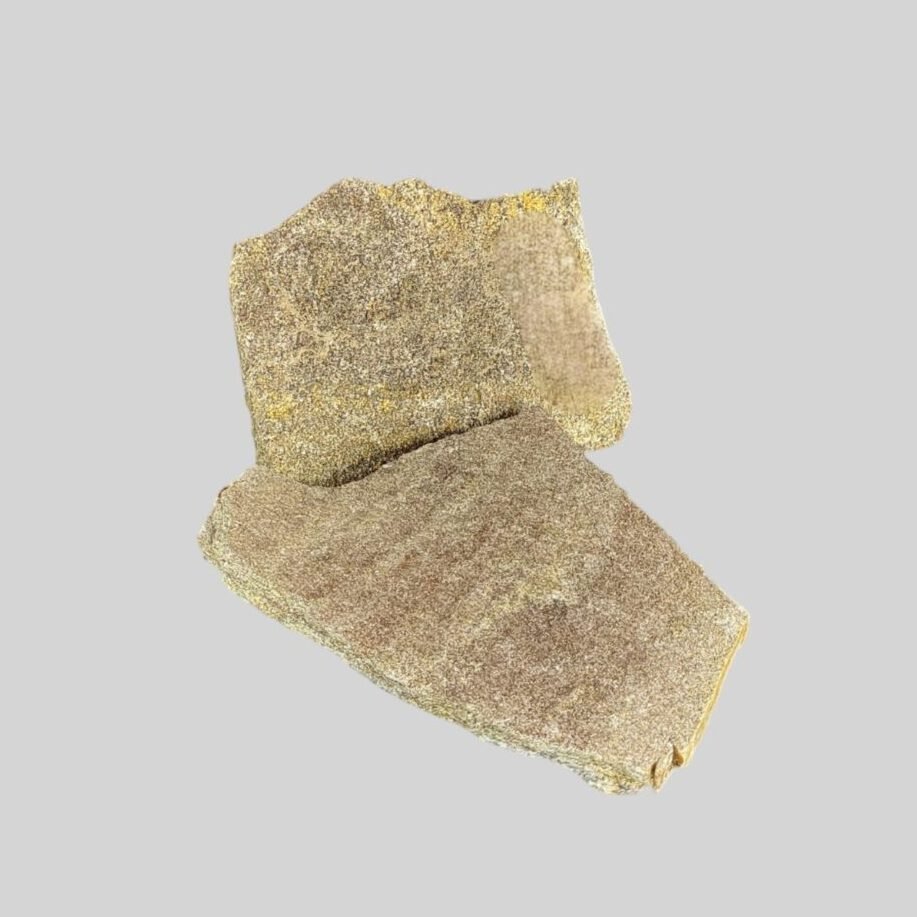 Ciprus-barna-burkoloko-scaled-e1767445087884.jpg