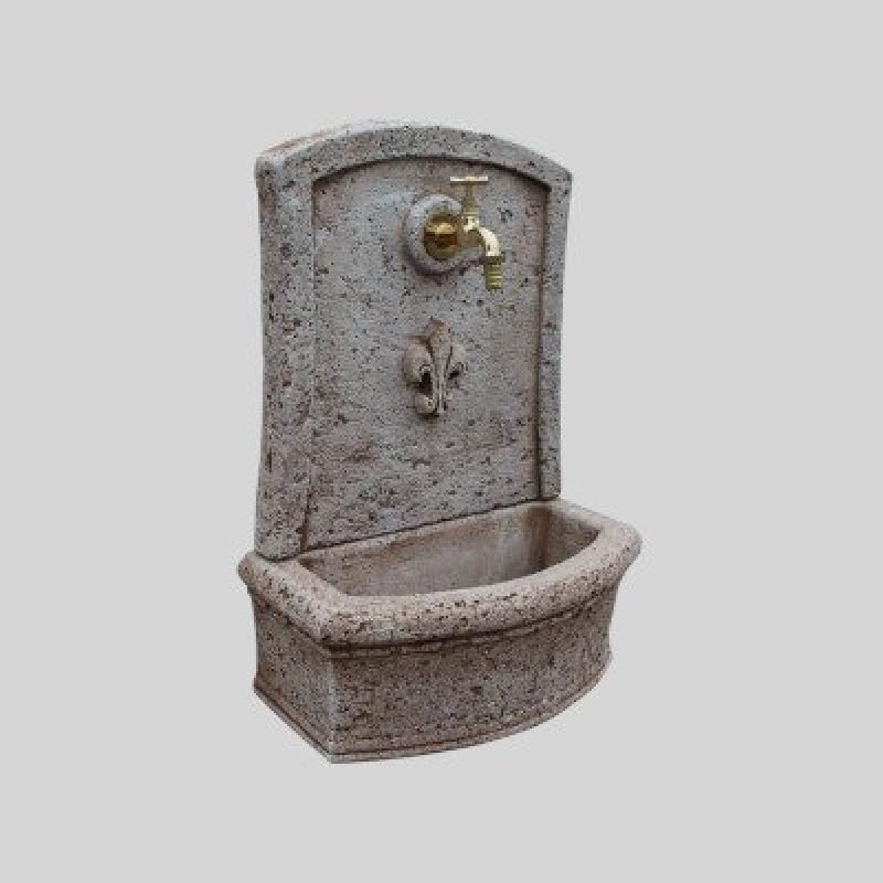 VERONA-liliommal-fali-kut.jpg